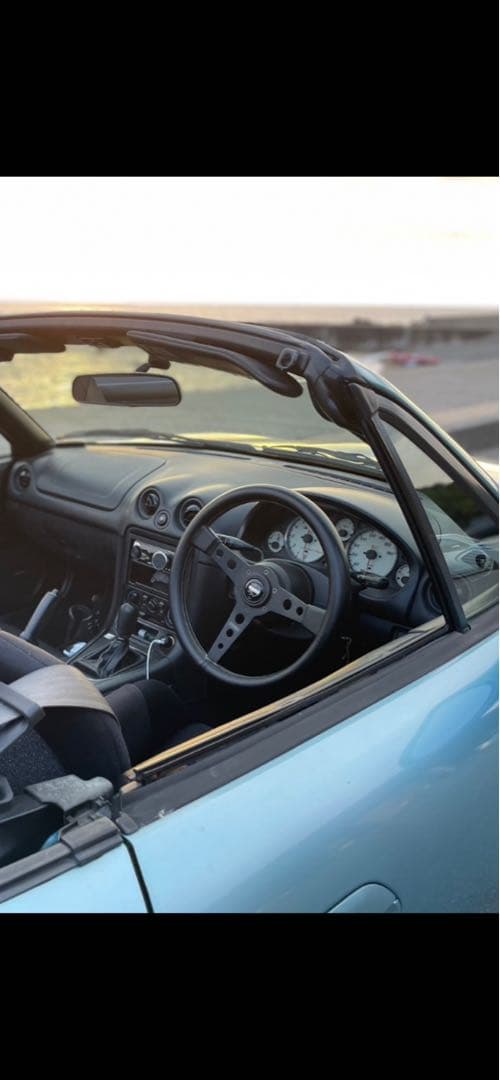 momo プロトタイプ ステアリング ホーンボタン付き