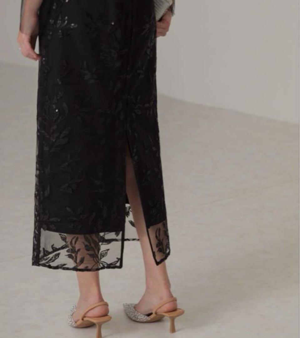 チ*ミ様 【極美品】Leja チュールロングスリーブリーフIラインドレスワンピー