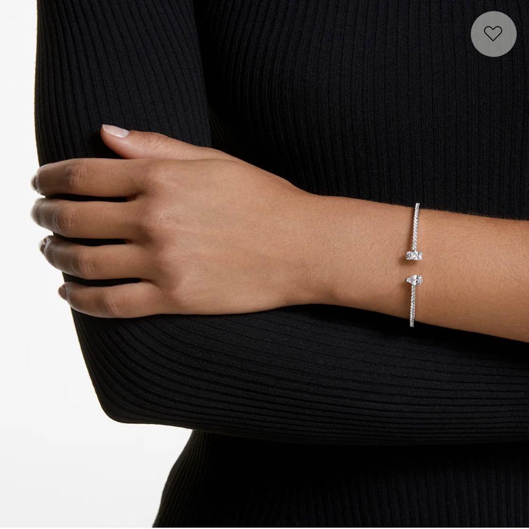 SWAROVSKI バングル Mサイズ