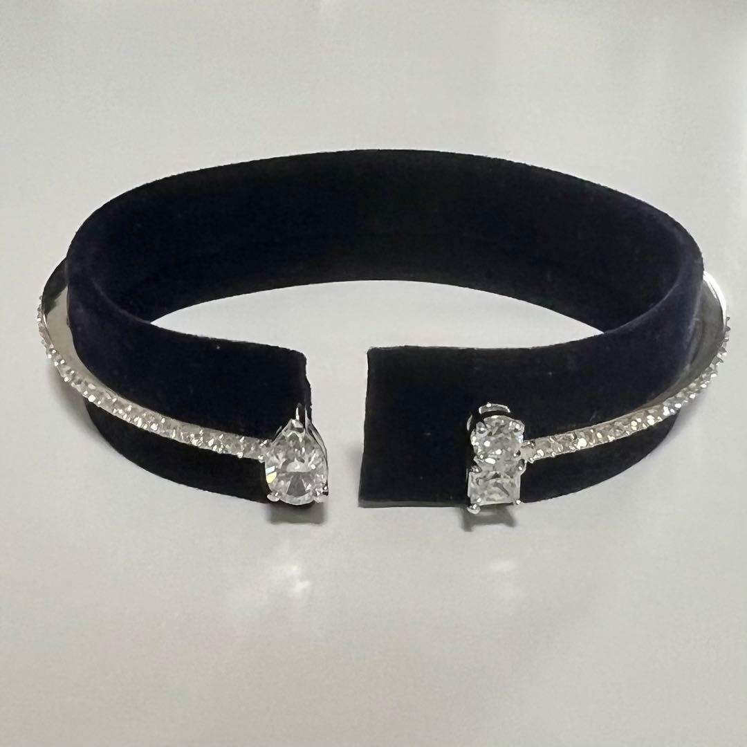 SWAROVSKI バングル Mサイズ