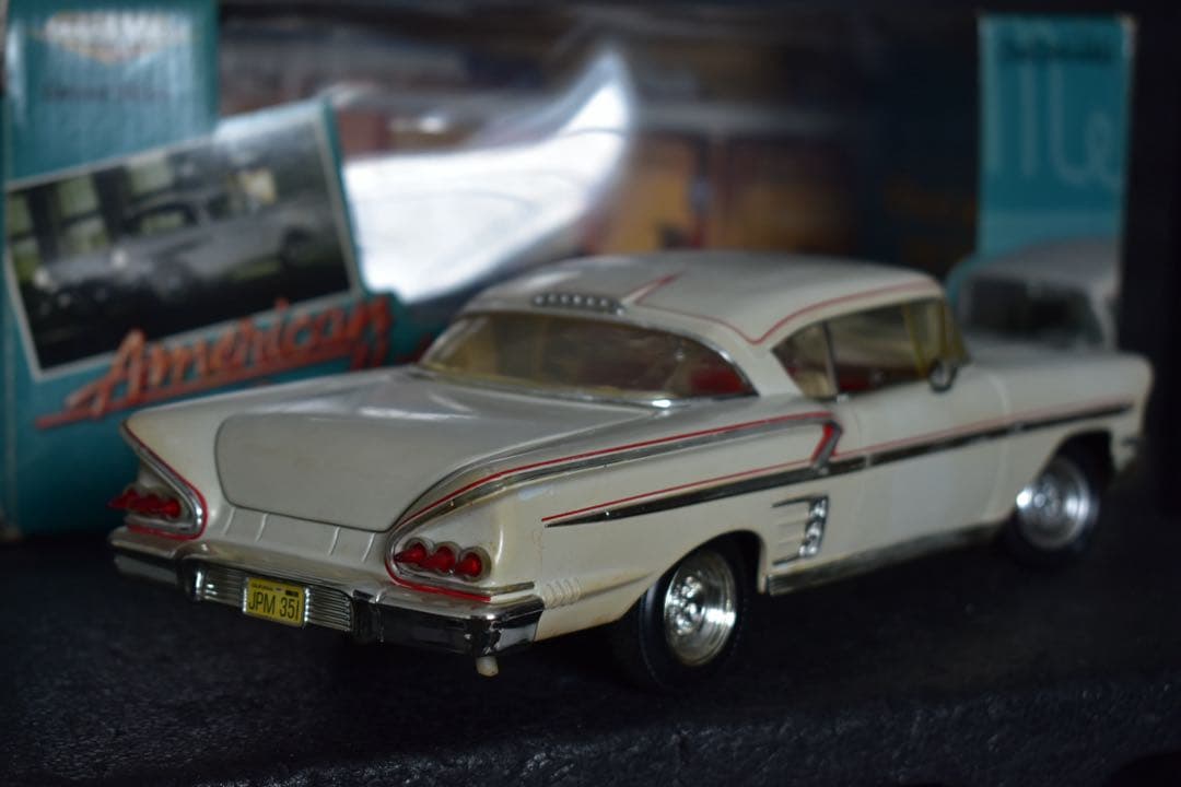 1/18 ERTL アメリカングラフィティ シボレー インパラ アーテル