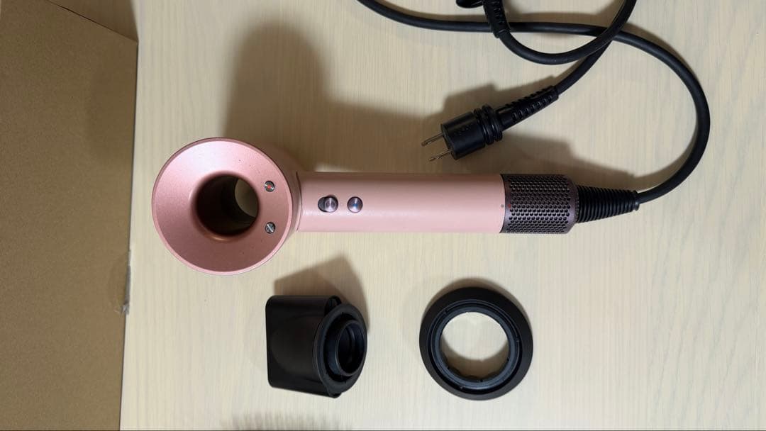 Dyson Spersonic ピンク ヘアドライヤー ブラシアタッチメント付き