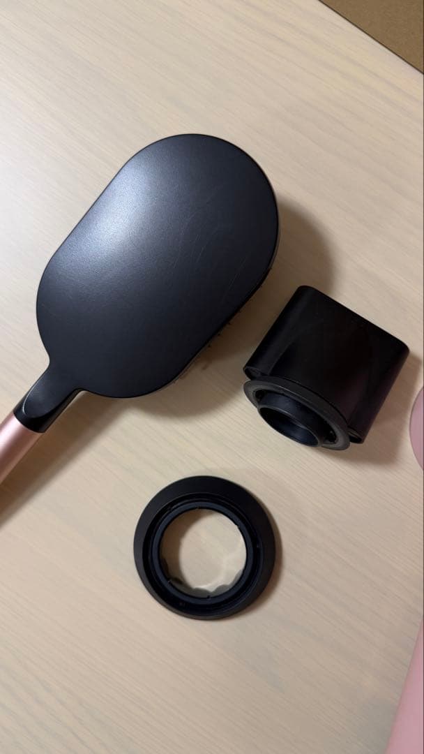 Dyson Spersonic ピンク ヘアドライヤー ブラシアタッチメント付き