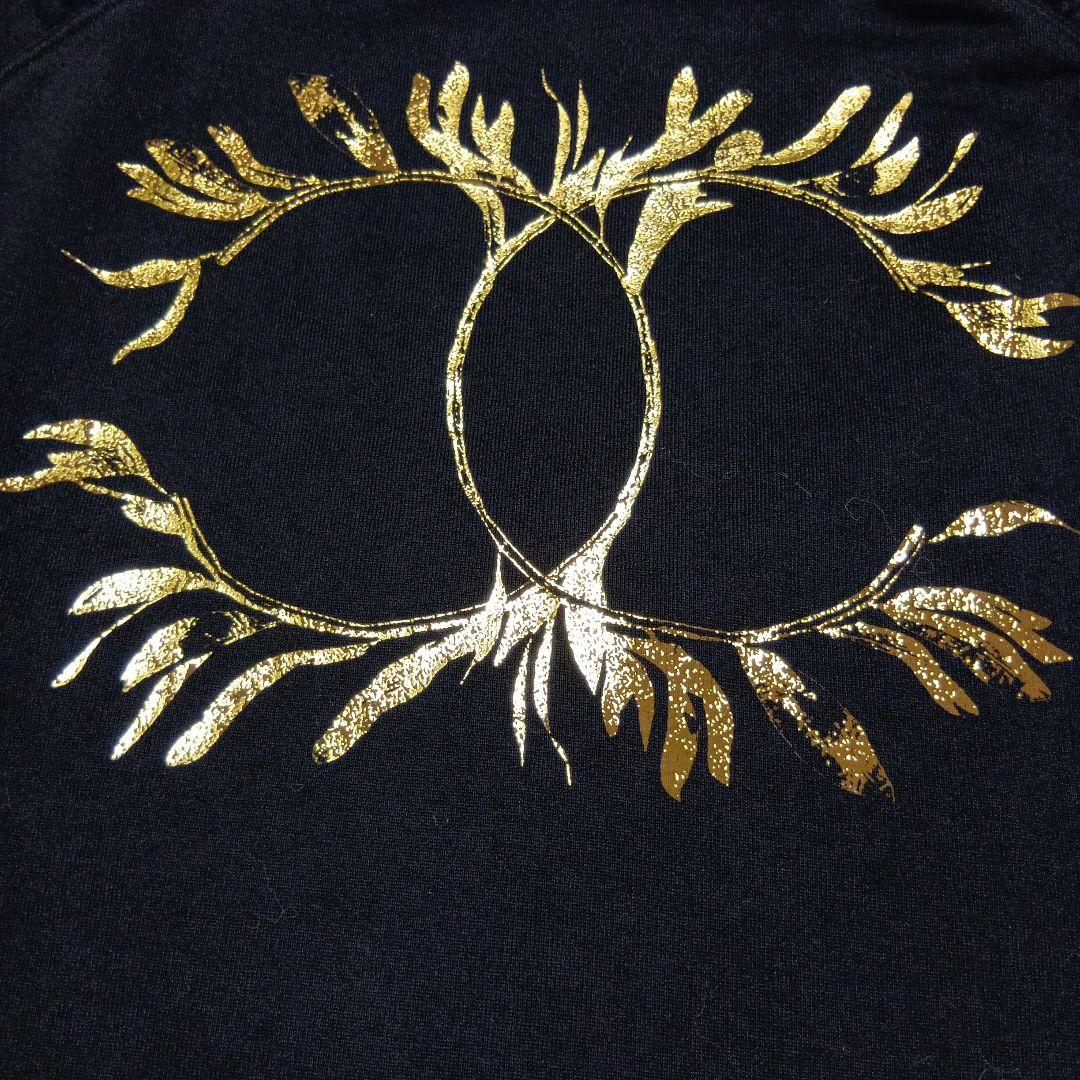 CHANEL 　金色の刺繍　口ゴ入り　ブラック Tシャツ S　半袖