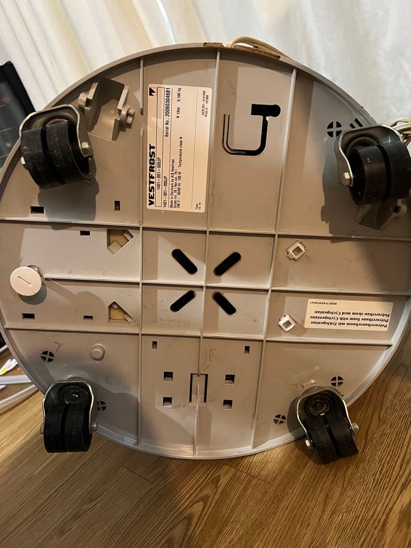 ⭐︎非売品⭐︎ Red Bull レッドブル 缶型 冷蔵庫 キャスター付