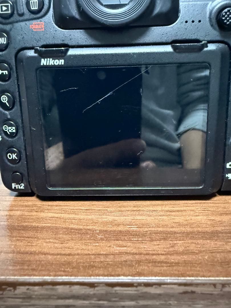 Nikon デジタル一眼レフ、バッテリー、レンズ