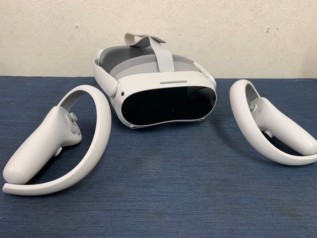 VR/MR ヘッドセット - PICO4