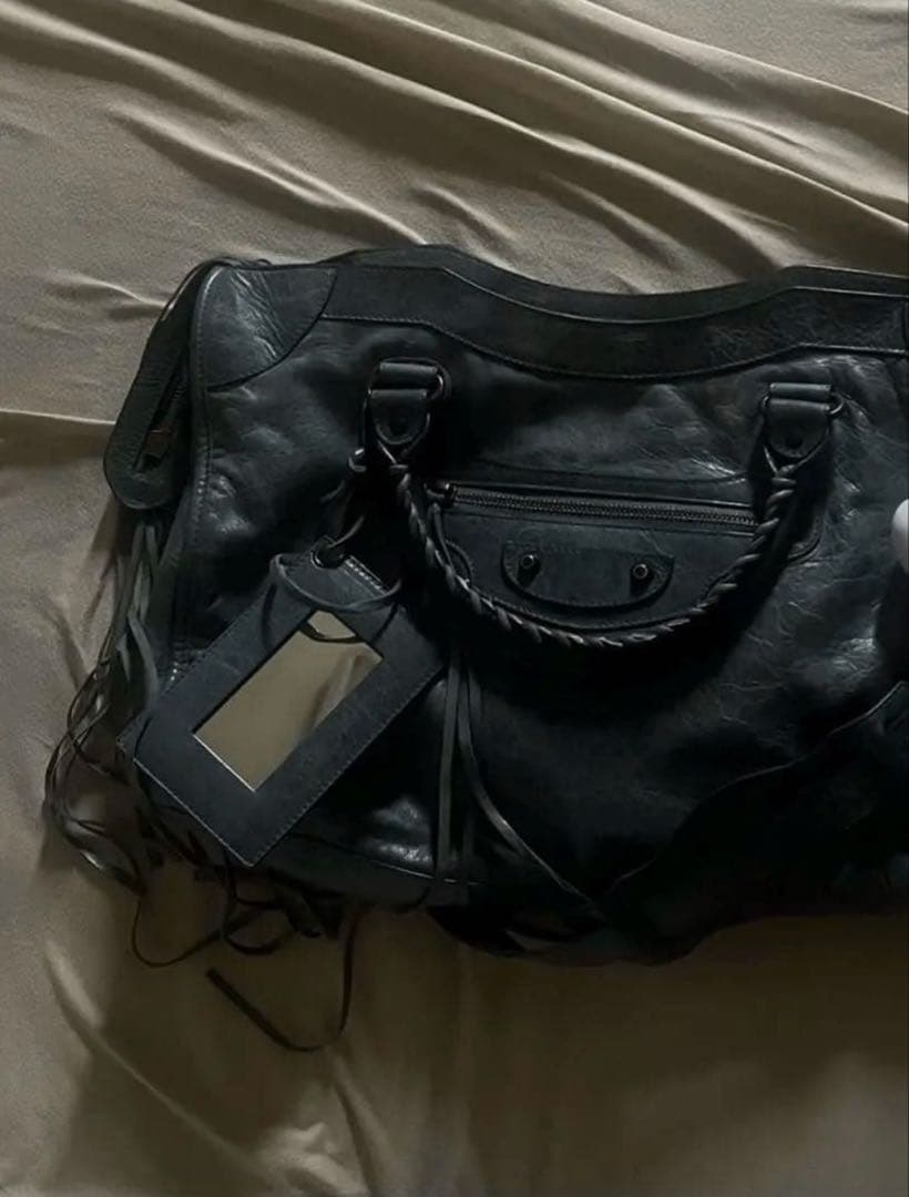 BALENCIAGAバレンシアガシティバック ミ ディアム y2k