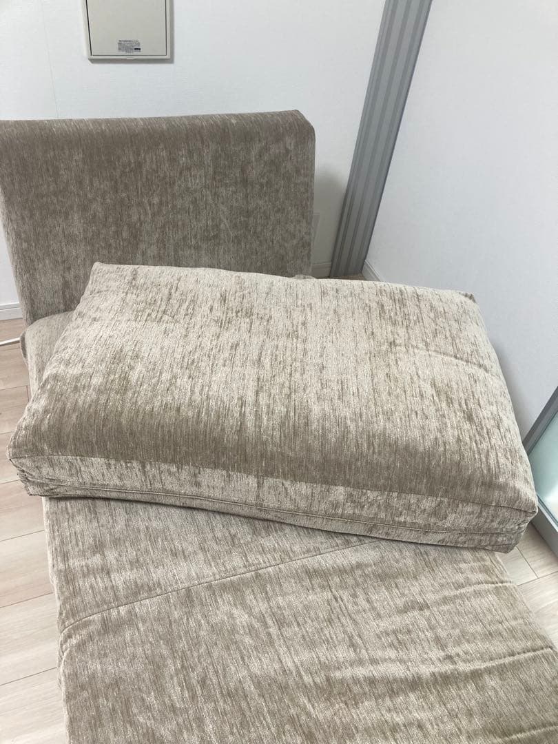 【極美品】送料込 KEYUKA 1人用 アームレスソファー カウチ ベージュ系