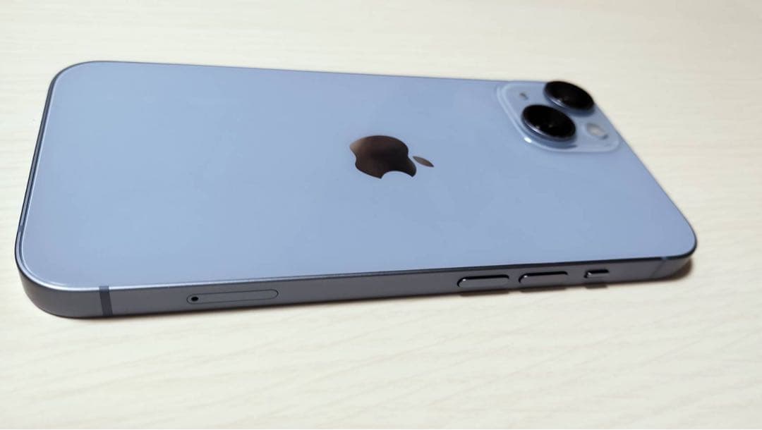 Apple iPhone 14ブルー 本体 画面に軽いヒビあり