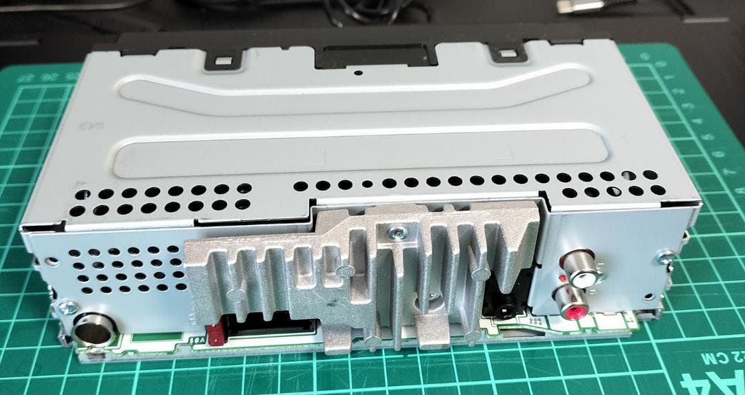 カーオーディオ Pioneer MVH-5600 1DIN Audio