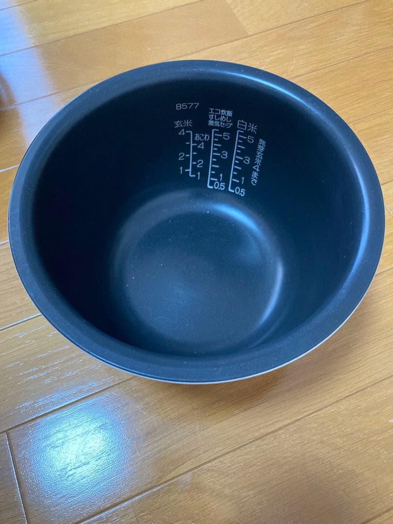 象印 炎舞炊き NW-PT10 圧力IH炊飯器 5.5合 黒 説明書付き