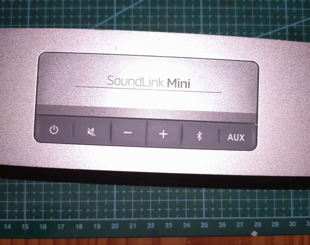 ポータブルブルーレイプレイヤーとBOSEスピーカーセット