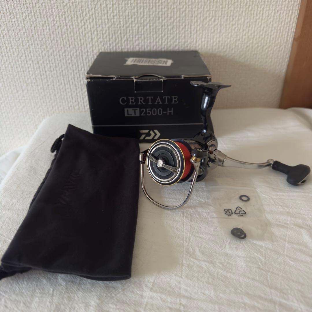 Daiwa 19CERTATE LT2500-H スピニングリール