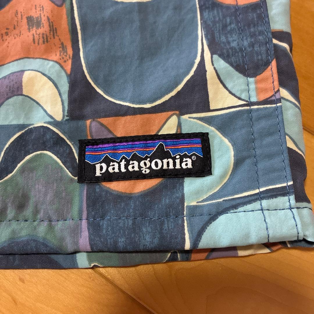【最新25】パタゴニア メンズ バギーズショーツ 5インチ Sサイズ 総柄