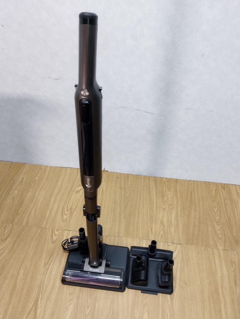 Y♢587 Shark コードレススティッククリーナー CS851JBR