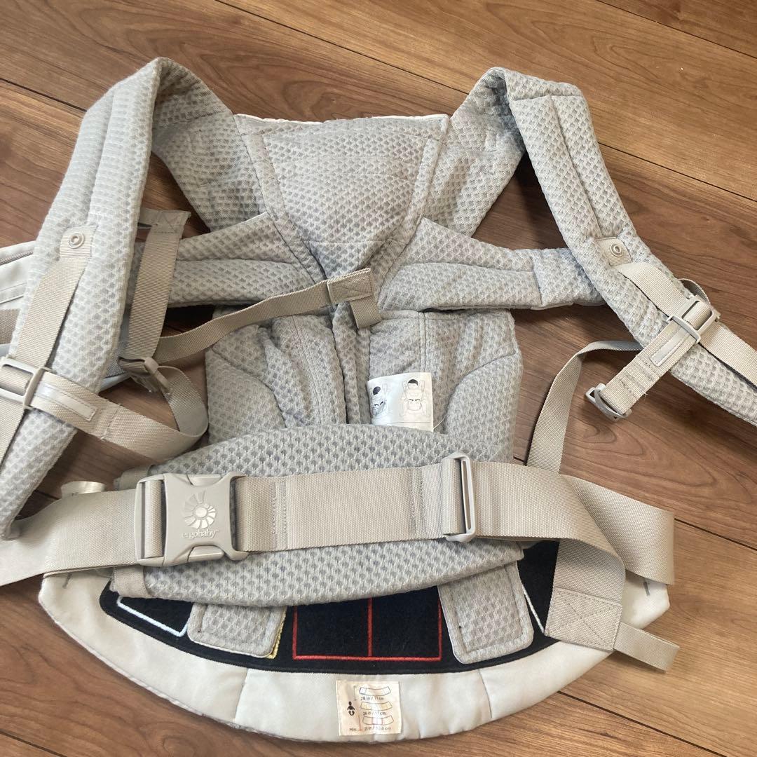 エルゴベビー　オムニブリーズ　グレー