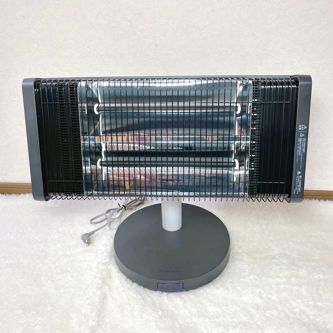 【美品✨】DAIKIN ダイキン 遠赤外線 暖房機 2019年 ERFT11WS