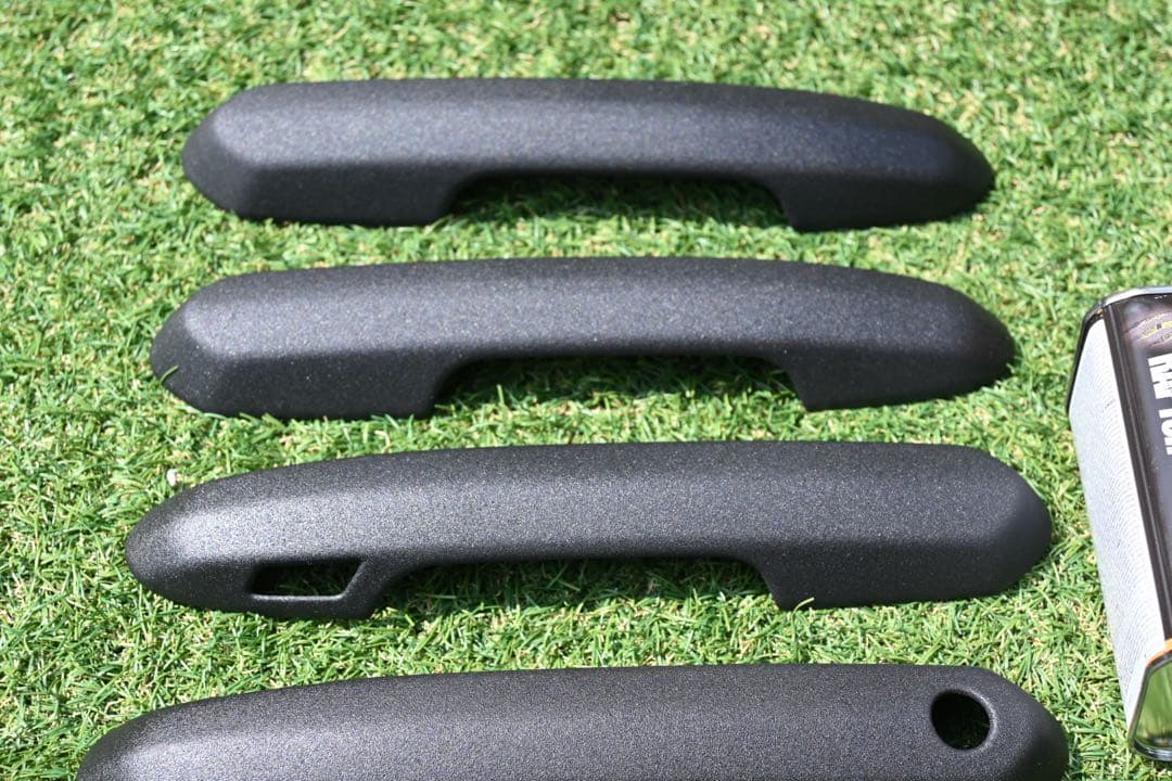 rav4 社外ドアハンドルカバー　ラプターライナー塗装