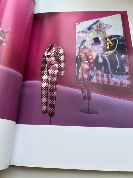 いちご【送料込】 Azzedine Alaia in the 21st