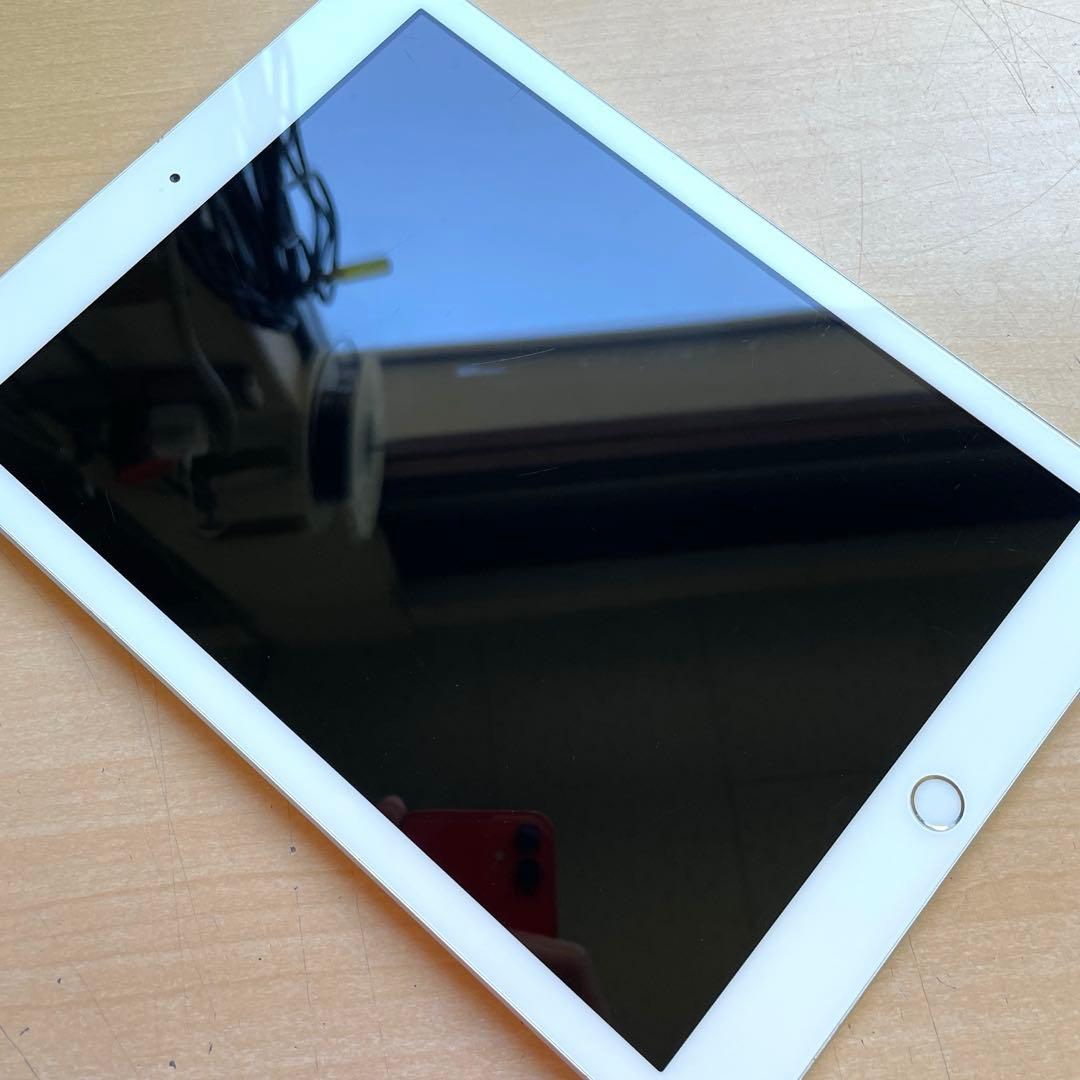 iPad 第6世代　A1893　Wi-Fiモデル　シルバー　32GB #4