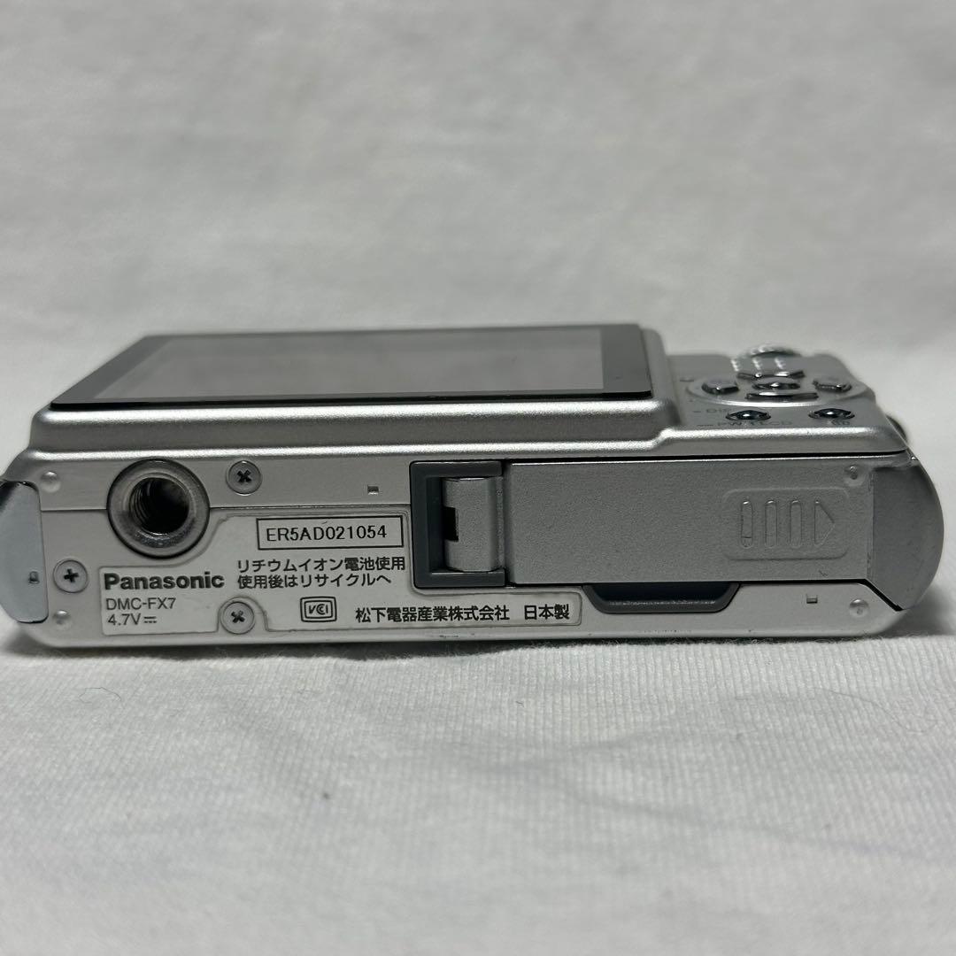 SDカード付き⭐︎Panasonic LUMIX DMC-FX7 シルバー