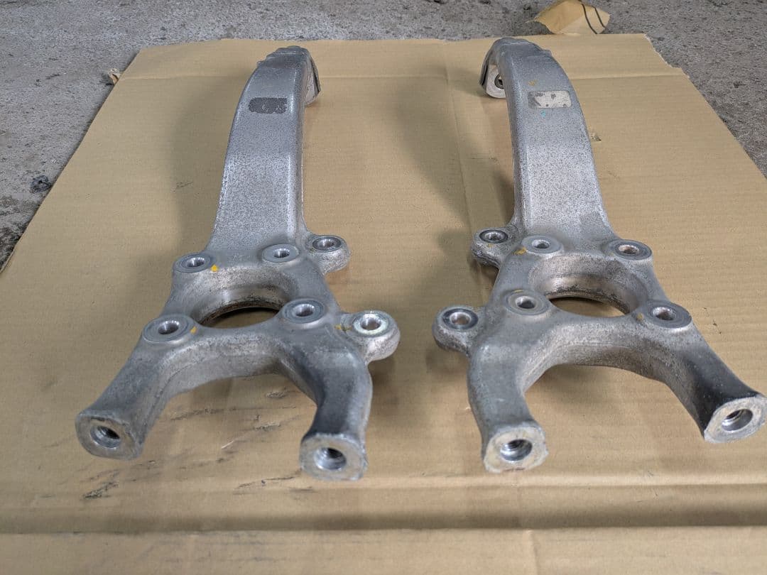 18 クラウン　ショートナックル