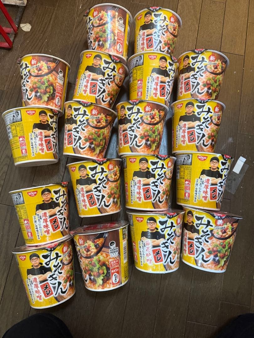新みそきん メシ 18個セット カップラーメン