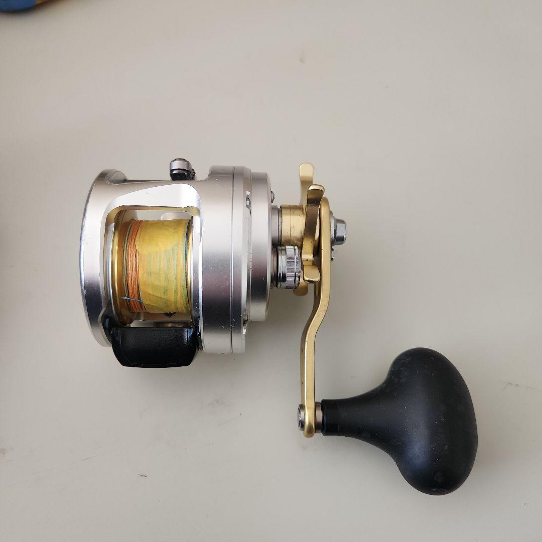 シマノ　カルカッタ800 F