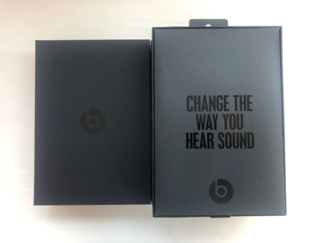 ヘッドホン Beats by Dr Dre SOLO2 WIRELESS RED