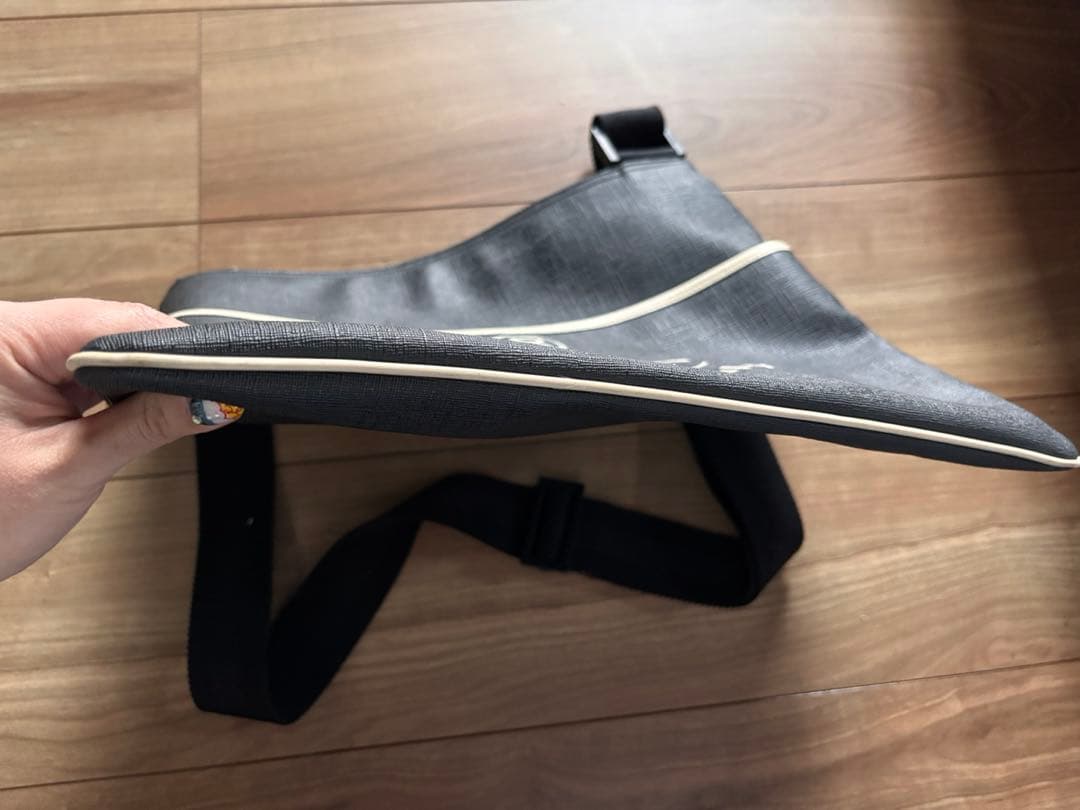 GUCCI ショルダーバッグ　リボン