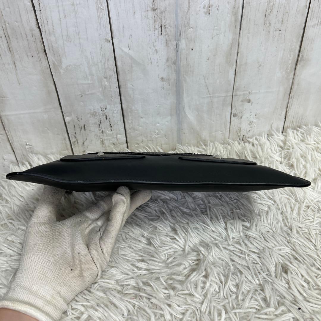 FENDI クラッチバッグ モンスター セカンドバッグ　バグズ　　レザー