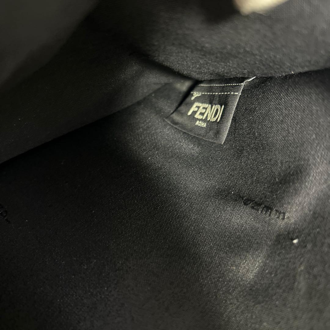 FENDI クラッチバッグ モンスター セカンドバッグ　バグズ　　レザー