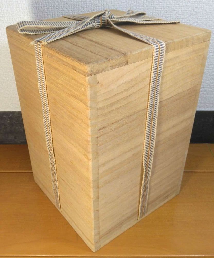 【緑一色】人間国宝 金城次郎 海老魚文花瓶 栞 共箱 無傷 壷屋焼やちむん