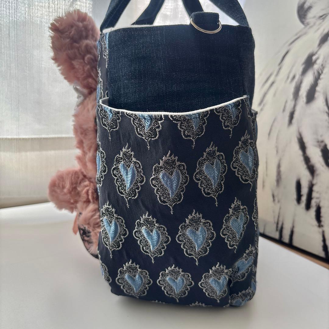 m*e様 コヤンイサムチョン　ルミちゃん　バック　艶ハート　ネイビー　ピンクファ