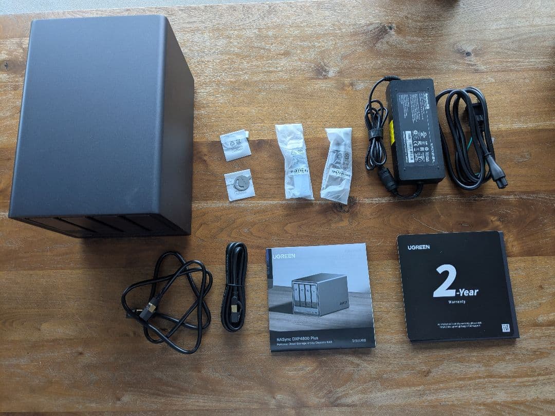 Ugreen NASデバイス 4ベイ ホットスワップ対応