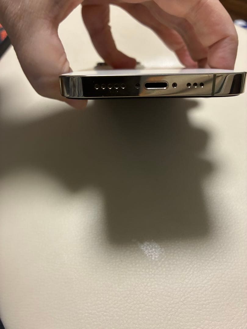 美品　iPhone14Pro 256GBゴールドSIMフリー