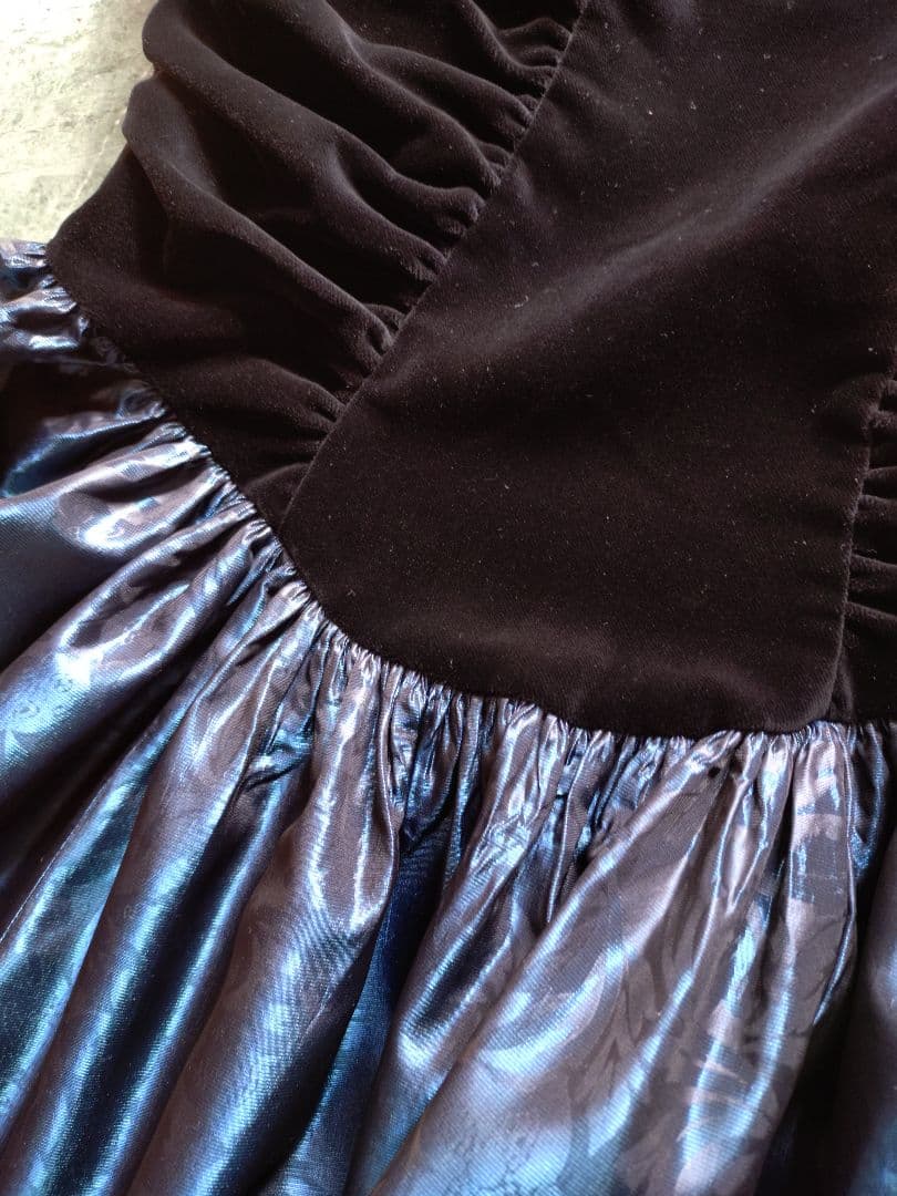 美品 ローラアシュレイ エレガントな上部ベルベット、ダークブルーパーティードレス