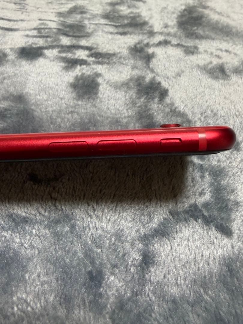 iPhoneSE 第3世代　レッド　64GB