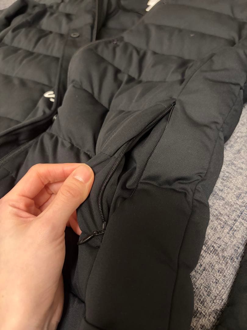 デサントゴルフ　フルジップ中綿ブルゾン　ジャケット　ストレッチ　撥水