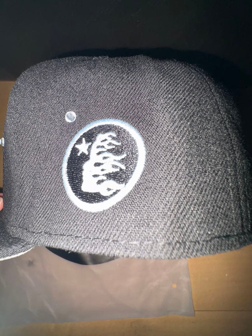 ビー　HELLSTAR(※タグ参照)BLACK キャップ