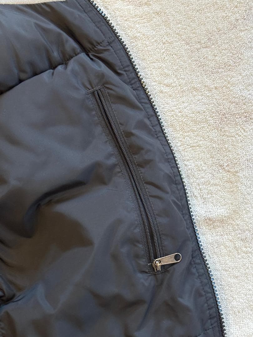 永遠のヴィンテージ！Patagonia 黒 ダウンベスト Sサイズ