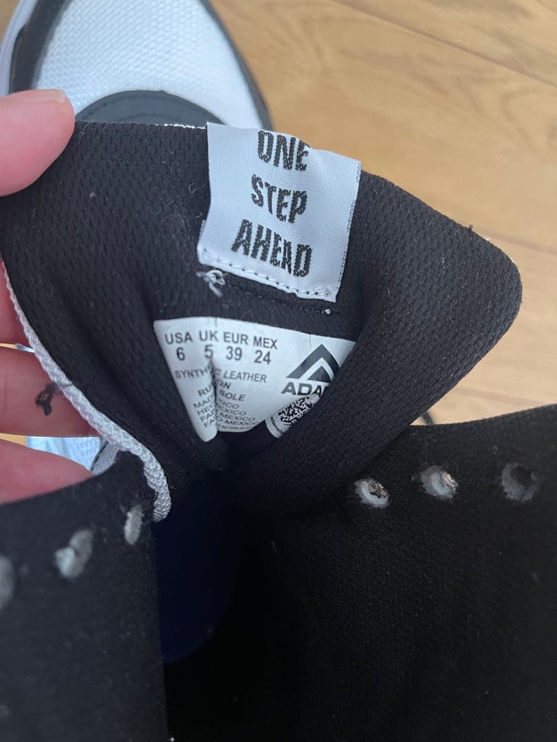 Adams Vトレーナー3.0ブラック/ホワイト24㎝