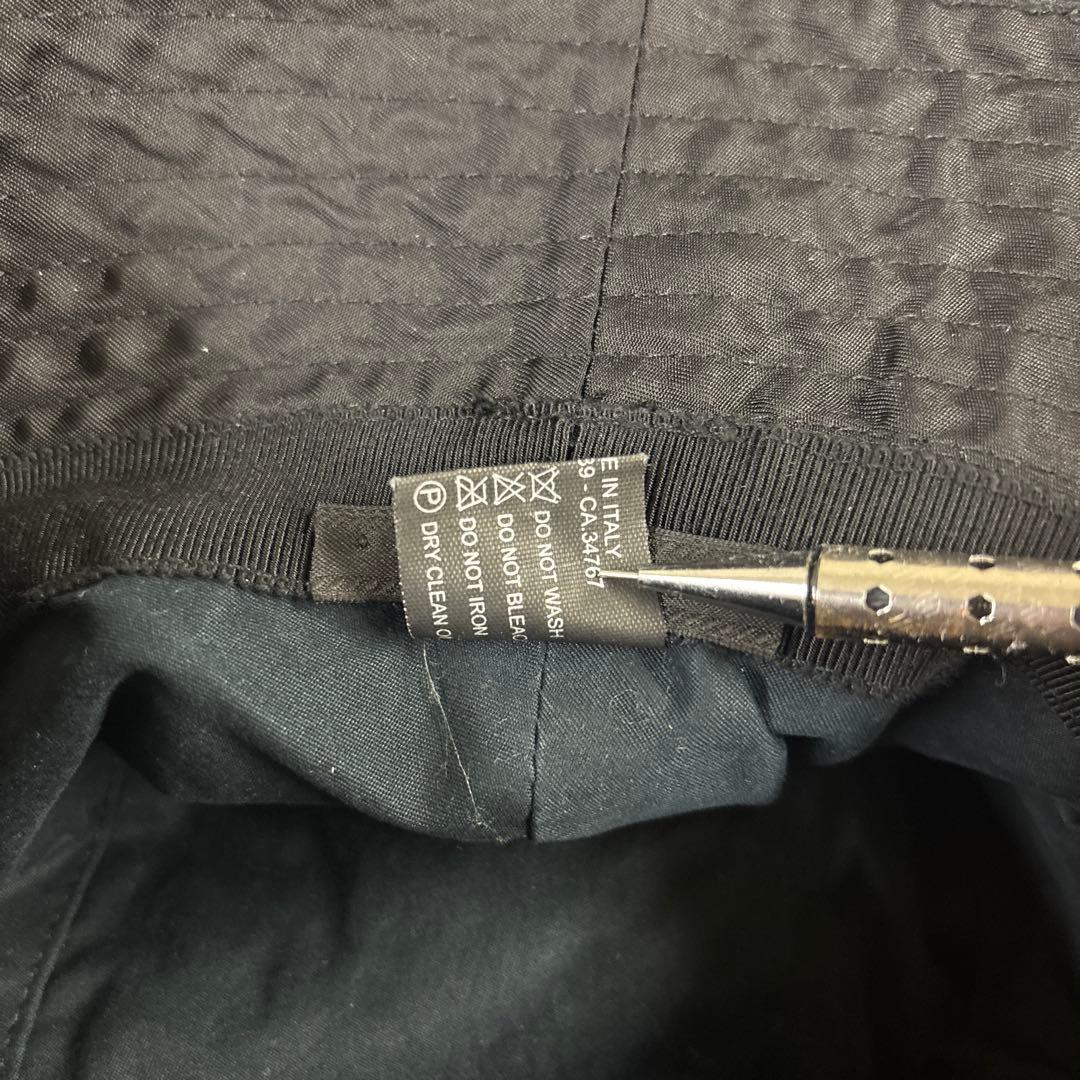 PRADA ナイロン バケットハット