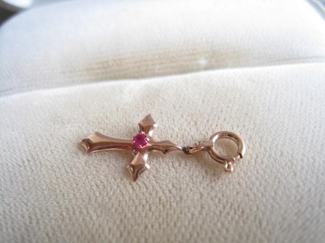 ☆綺麗！輝き天然ルビー k10ピンクゴールドペンダント 新品同様！