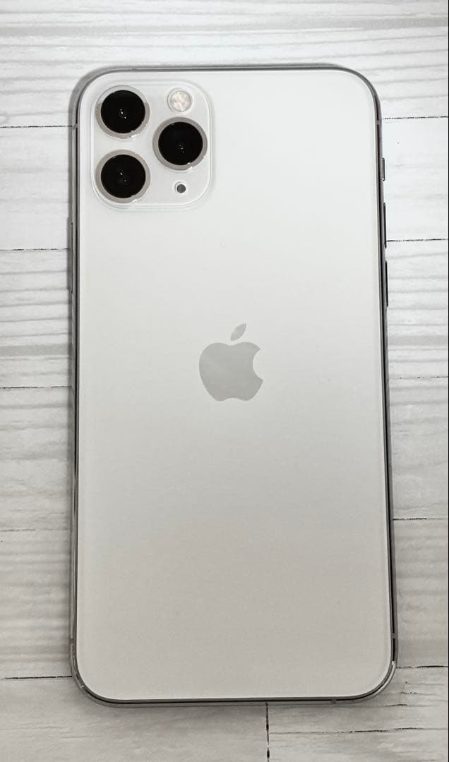【初期化済み】iPhone11Pro シルバーホワイト 64GB 箱付き