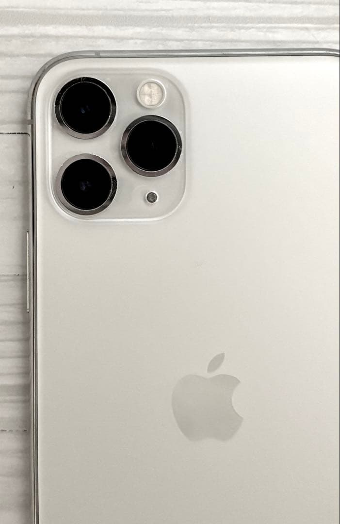 【初期化済み】iPhone11Pro シルバーホワイト 64GB 箱付き