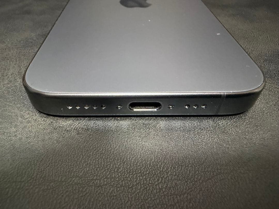 iPhone 15 Pro 256GB SIMフリー ケース・保護フィルム付き