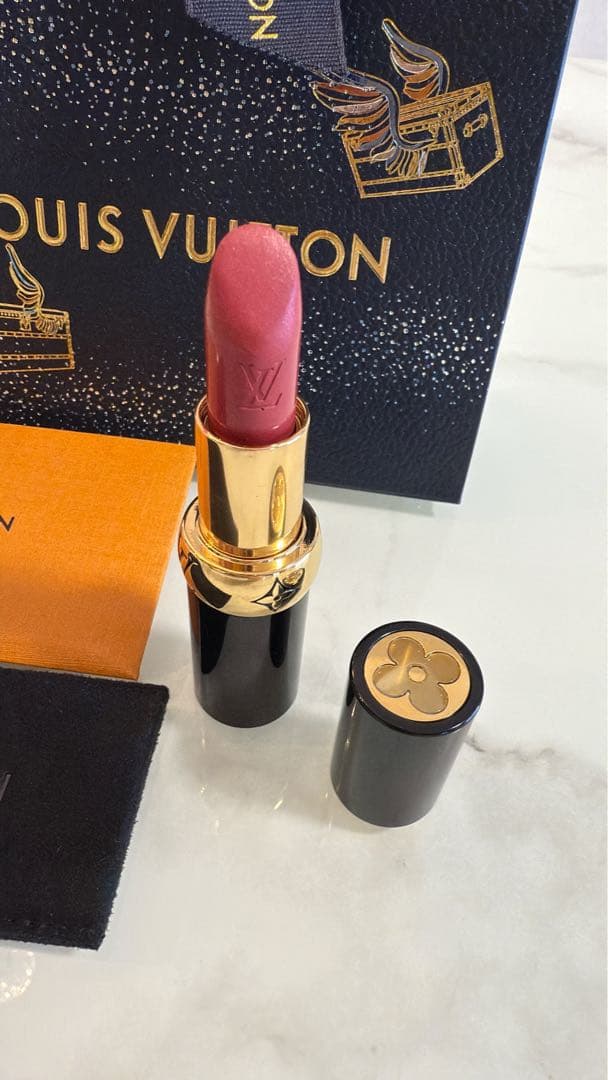 LOUIS VUITTON LV ROUGE 205 Rose Héroïne