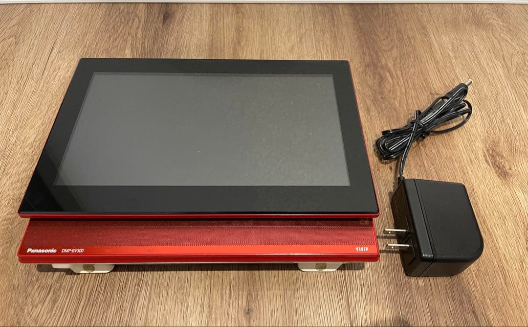 Panasonic BDプレーヤーポータブルテレビDMP-BV300